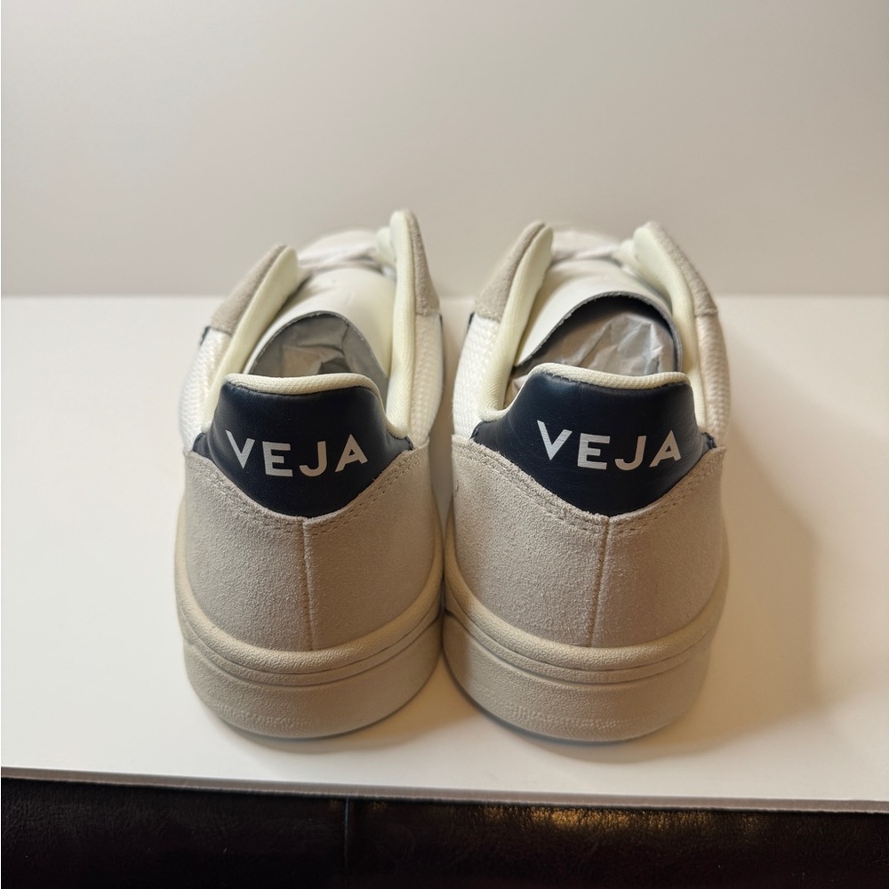 Veja Men's V-10 B-Mesh Sneakers Size 10 US - Picture 5 of 10